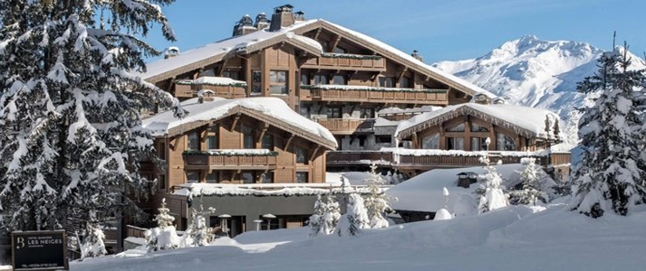 Fouquet's Courchevel - Facade Winter - Book on ClassicTravel.com