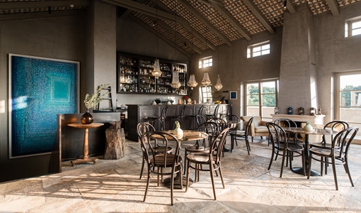 San Canzian Hotel - Luciano's Bar - Book on ClassicTravel.com
