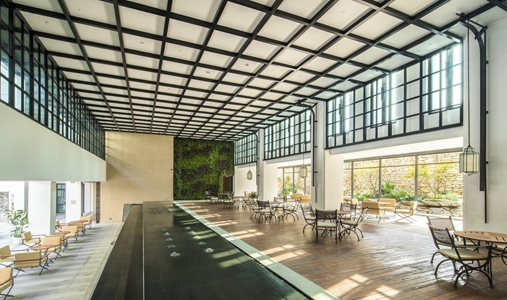 YiuTeung Mansion - Pool & Terrace