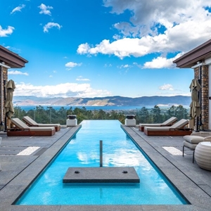 Honor Resort Yun Shu Dali - Swimming Pool View