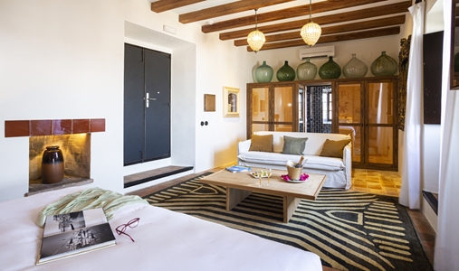 La Torre del Canonigo - Canonigo Sea View Suite Living Area - Book on ClassicTravel.com