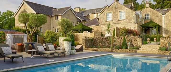 Homewood - Outdoor Heated Swimming Pool