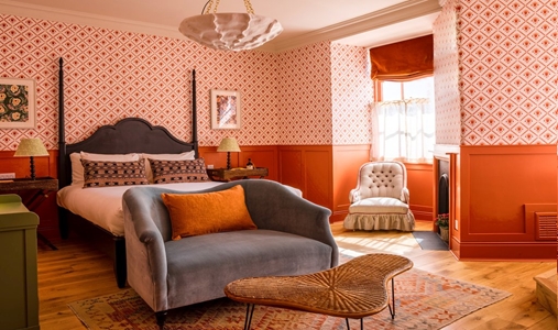 The Mitre Hampton Court - Royal Room - Book on ClassicTravel.com