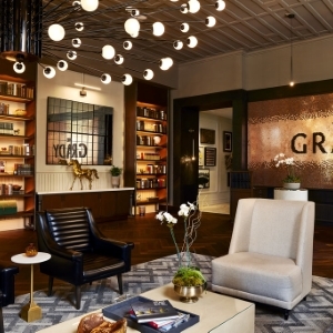 The Grady - Lobby - Book on ClassicTravel.com