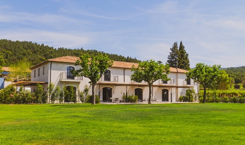 UP Ultimate Provence Hotel - Hotel Exterior and Garden