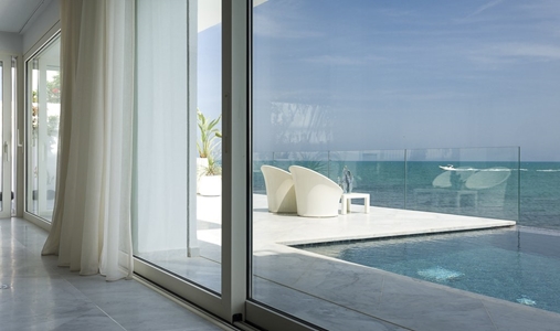 Maison Dedine - Living Room View