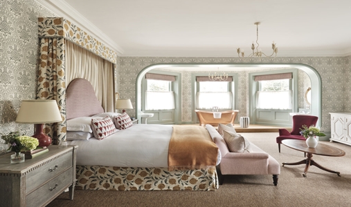 The Retreat at Elcot Park - Sutton Suite - Book on ClassicTravel.com