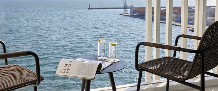 ON Residence - Deluxe Seafront Room with Balcony