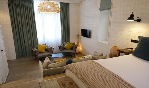Le Nessay - Poterne  Room - Book on ClassicTravel.com
