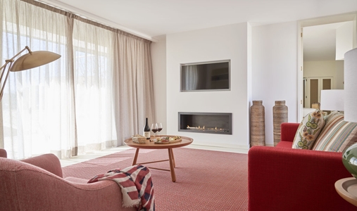 Praia do Canal Nature Retreat - Family Suite Living Room