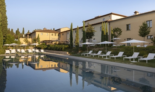 Villa Petriolo - Infinity Pool - Book on ClassicTravel.com