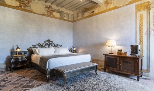 Villa Petriolo - Master Suite Alessandri - Book on ClassicTravel.com