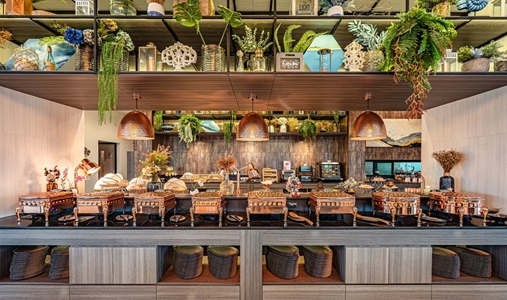 La Miniera Pool Villas Pattaya - Rose Gold Buffet - Book on ClassicTravel.com
