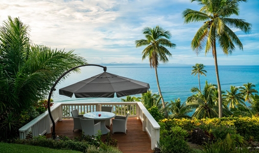Raiwasa Private Resort - Overlook Deck