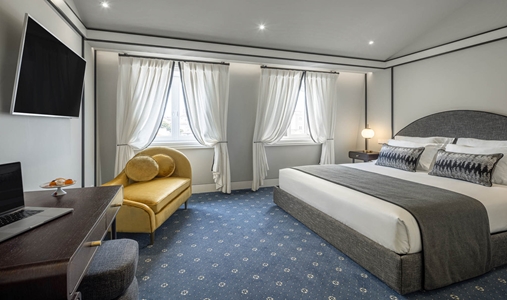 MS Collection Aveiro - Signature Room