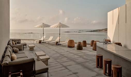Kaipuu on the Reef - Poolside - Book on ClassicTravel.com
