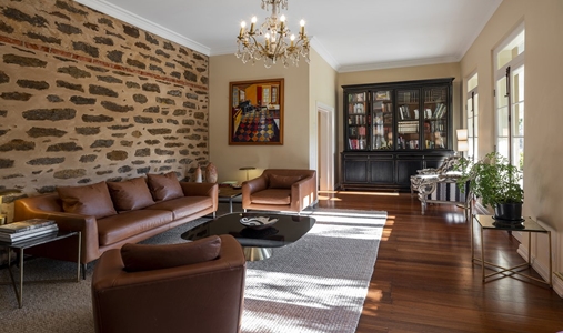 Le Mas Barossa - Napoleon Library - Book on ClassicTravel.com