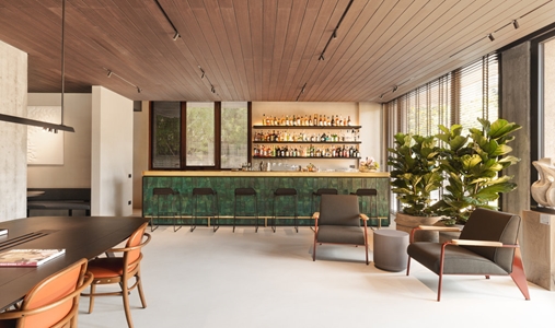Capitolo Riviera - Bar Liquido - Book on ClassicTravel.com