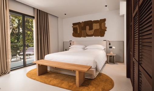 Capitolo Riviera - Premium Bedroom - Book on ClassicTravel.com