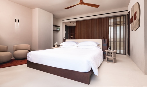 Capitolo Riviera - Signature Room - Book on ClassicTravel.com