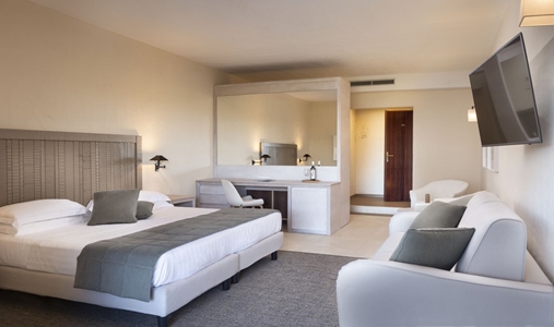 Due Lune Puntaldia Resort - Junior Suite Classic - Book on ClassicTravel.com