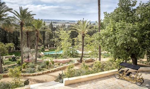 Castle Elvira - Garden - Book on ClassicTravel.com