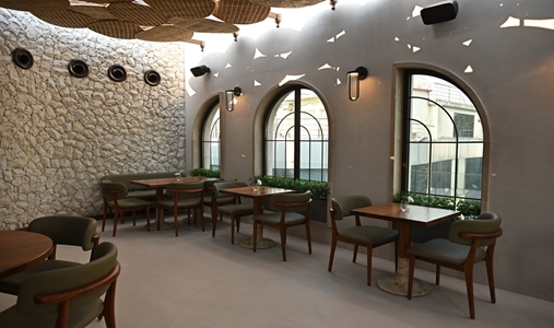 The Townhouse - Rooftop Restaurant - Book on ClassicTravel.com