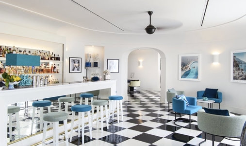 Hotel Miramalfi - Marios Lounge Bar - Book on ClassicTravel.com