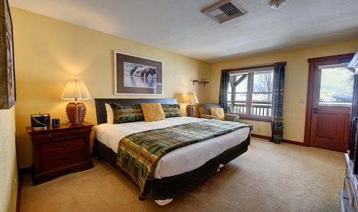 Casia Lodge and Ranch - Palomino Bedroom - Book on ClassicTravel.com