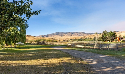 Casia Lodge and Ranch - Path to the House Barn - Book on ClassicTravel.com
