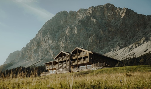 Eriro - Exterior - Book on ClassicTravel.com