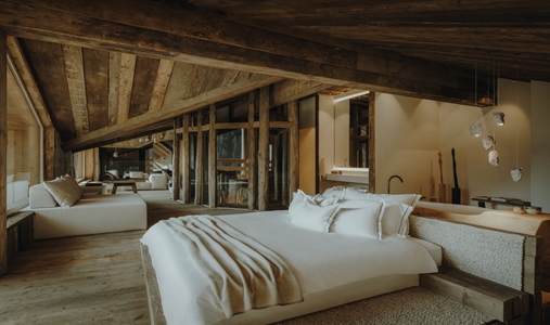 Eriro - Himil Suite - Book on ClassicTravel.com