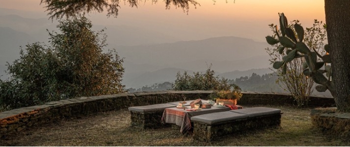 Mary Budden Estate - Dinning - Book on ClassicTravel.com