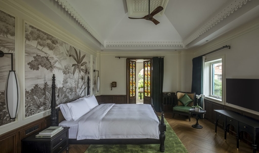 HUANG YAN 36 Hotel - Deluxe View King Room - Book on ClassicTravel.com