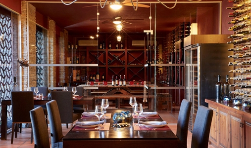 Eagles Palace - Vinum Restaurant - Book on ClassicTravel.com