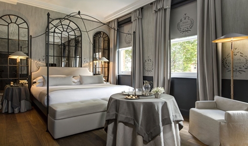 The Franklin - Superior Room  - Book on ClassicTravel.com