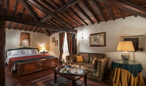 Castello di Spaltenna - Junior Suite - Book on ClassicTravel.com