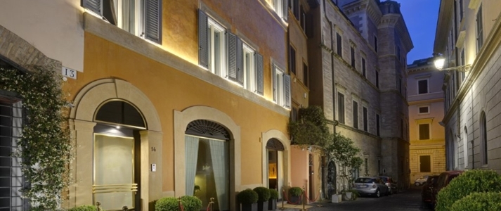 Hotel De Ricci - Entrance- Book on ClassicTravel.com