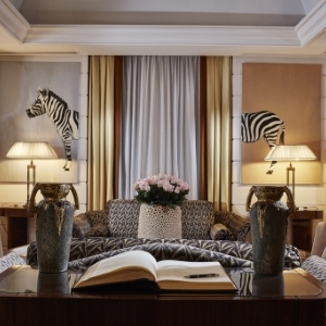 Hotel Lord Byron - Lobby - Book on ClassicTravel.com