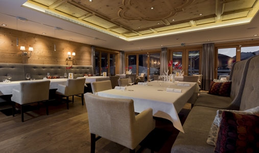 Hotel Tannenhof - Restaurant - Book on ClassicTravel.com