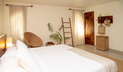 Mezzanine - Standard Room - Book on ClassicTravel.com