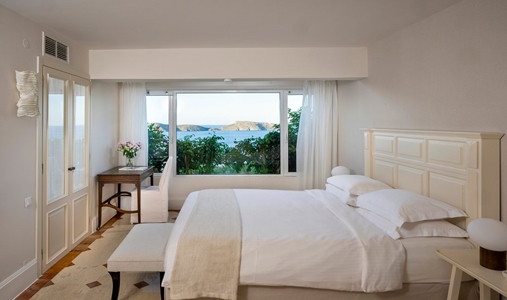 Elounda Gulf Villas - Spa Pool Villa Bedroom - Book on ClassicTravel.com