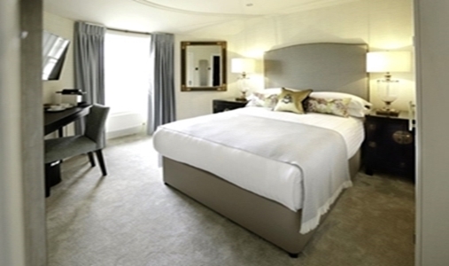Nira Caledonia - Townhouse Grand