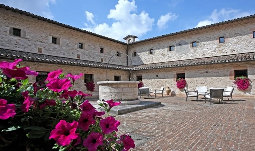Park Hotel ai Cappuccini - Cloister - Book on ClassicTravel.com