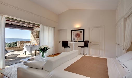 Les Bories - Serenity Suite - Book on ClassicTravel.com