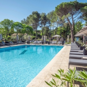 Le Vallon de Valrugues and Spa - Outdoor Pool - Book on ClassicTravel.com
