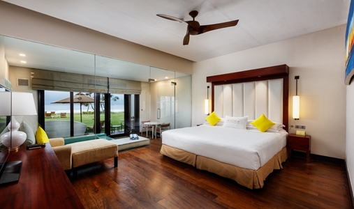 The Fortress Resort and Spa - Beach Splash Room - Book on ClassicTravel.com