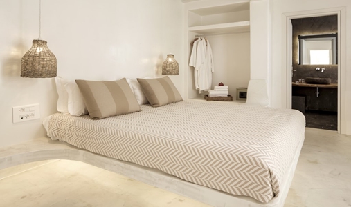 Naxian Collection - Grand Suite - Book on ClassicTravel.com