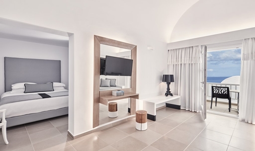 Aressana Spa Hotel and Suites - Jacuzzi Sea View Suite