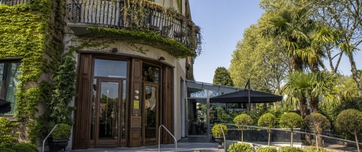 Hotel de la Ville - Monza - Entrance - Book on ClassicTravel.com